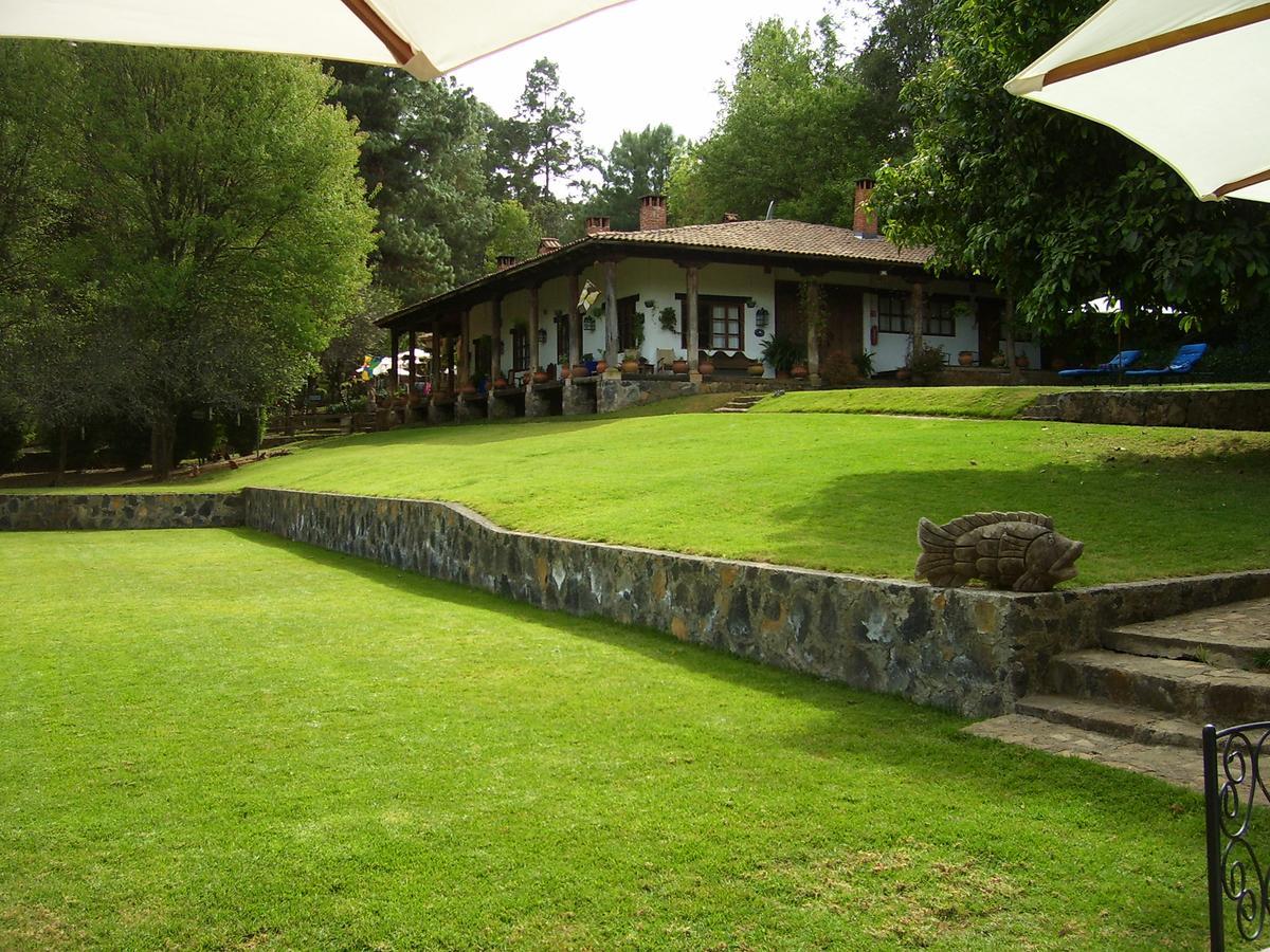 Hotel Hacienda Mariposas Pátzcuaro Esterno foto